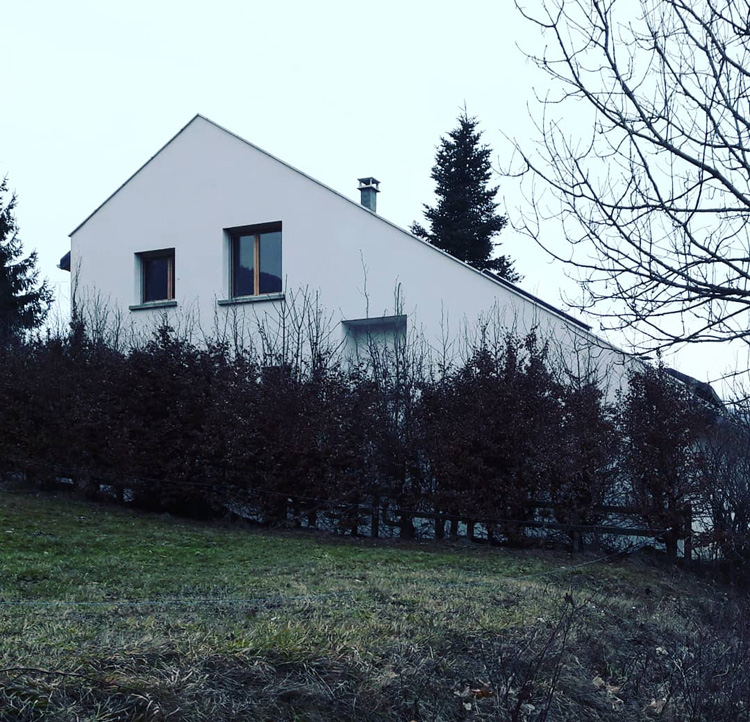 maison saint nizier sous la neige depuis le GR